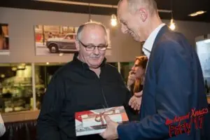 20171215 Hitch Lux Airport 17020171222 2
