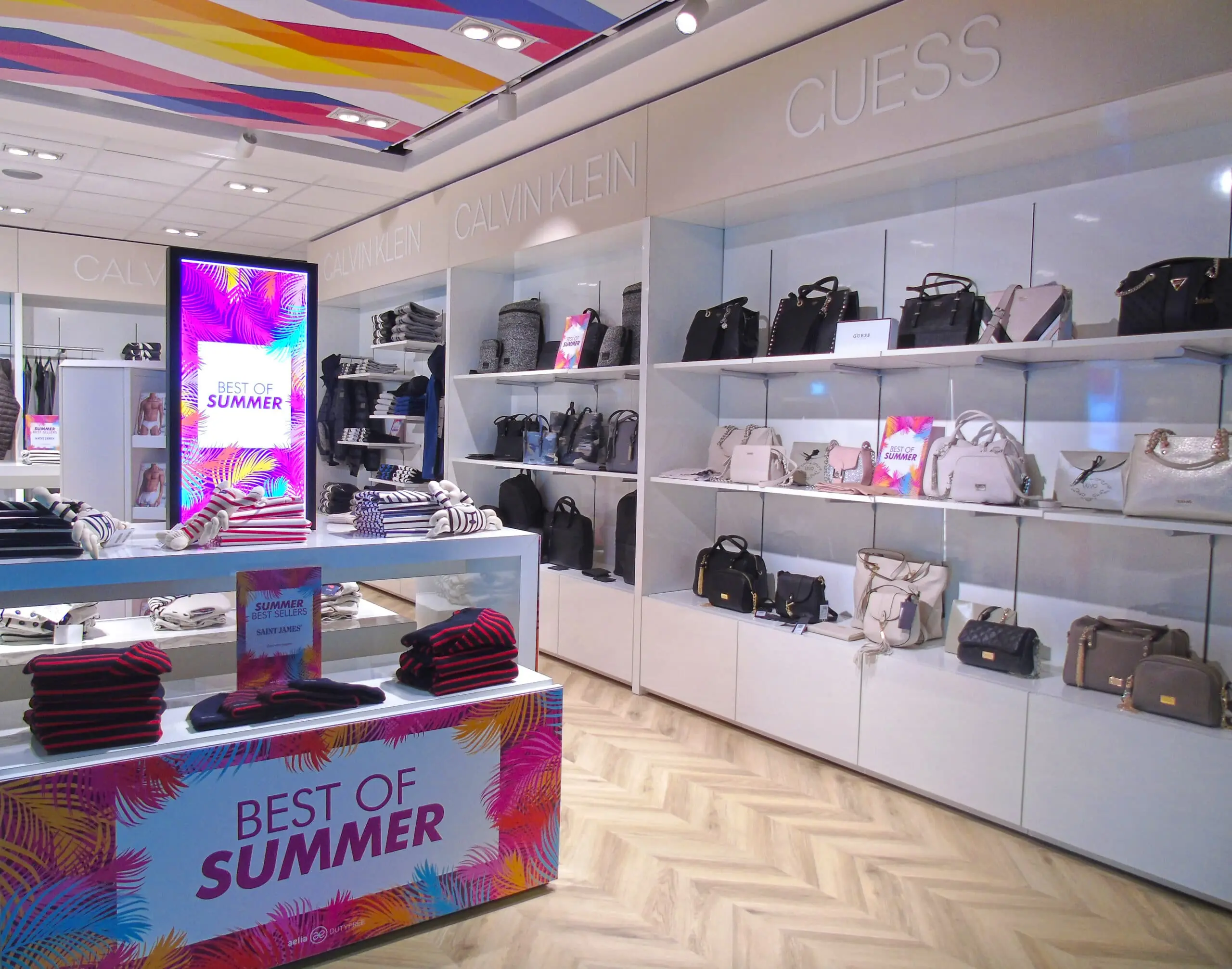 Aelia Duty Free Fashion Boutique At Luxembourg Airport 2 Kl 4