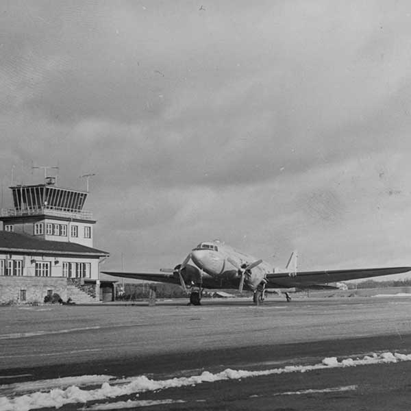 Photo De L'aéroport De Luxembourg 1948