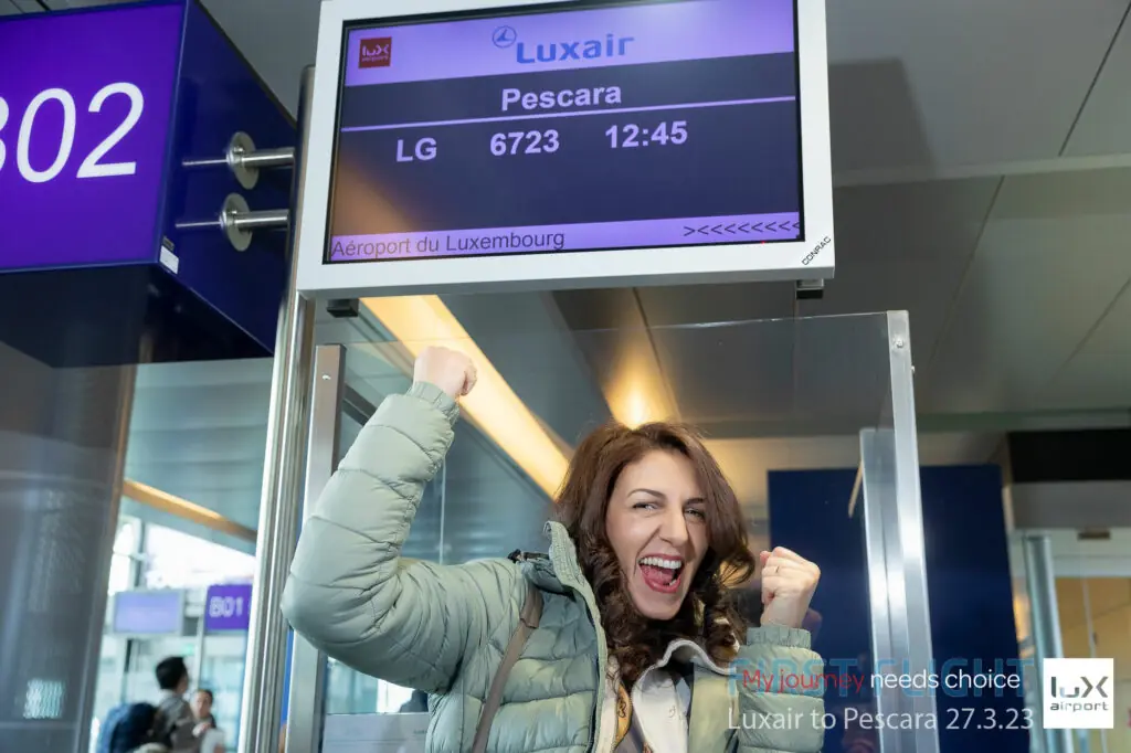 230327 First Flight Pescara Luxair 11