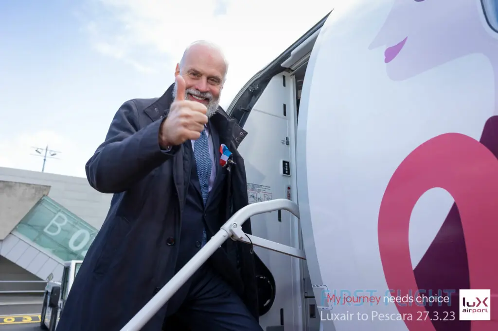 230327 First Flight Pescara Luxair 31