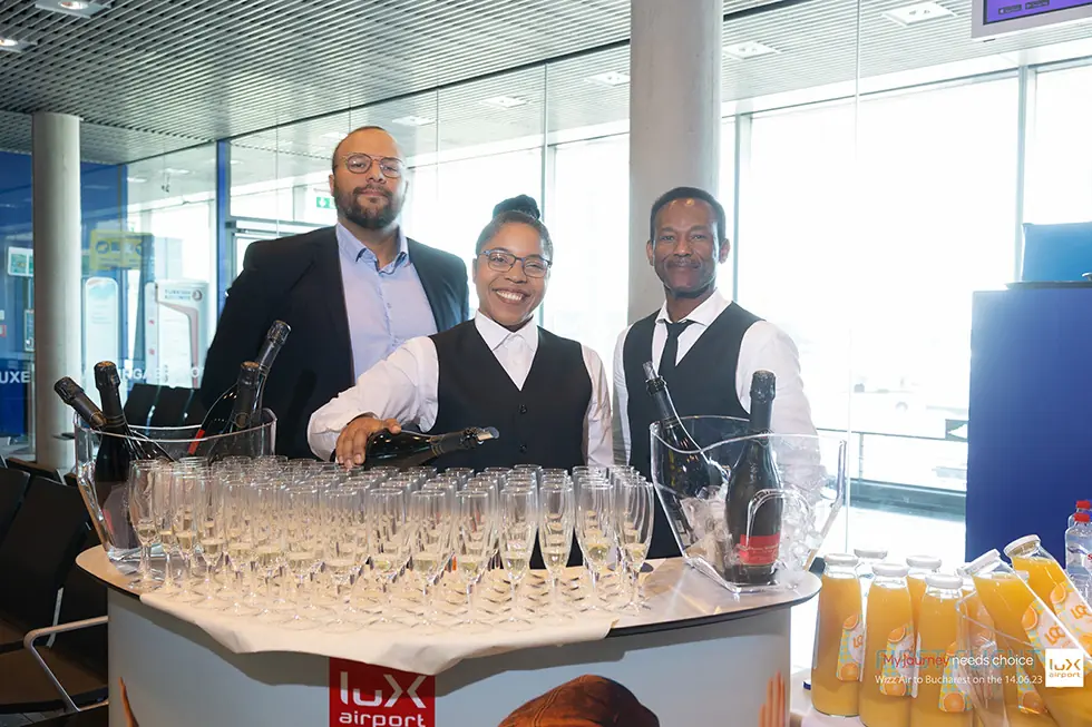 Luxairport 17Jpg0615Logojpg0615Logo