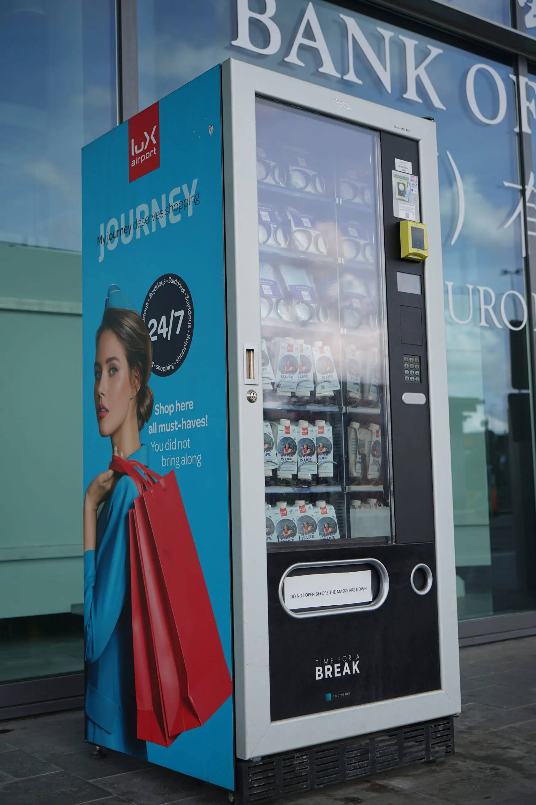 Vending Machine Small 2 Scaled
