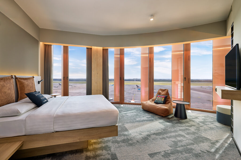 Moxy Luxembourg Airport 1